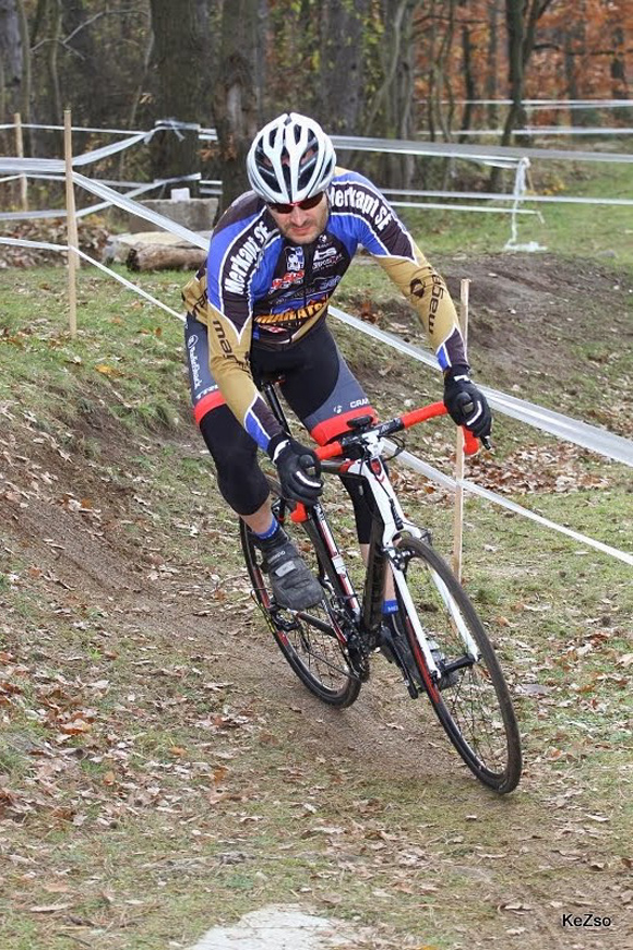 locargo_veszprem_cross_1 locargo_veszprem_cross_1